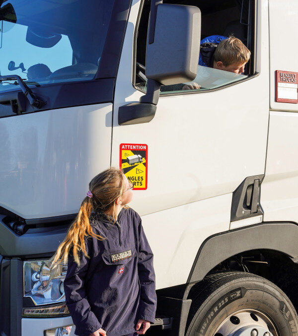 Verkeersveiligheid: kinderen centraal op Blijf Uit De Dode Hoek Dag